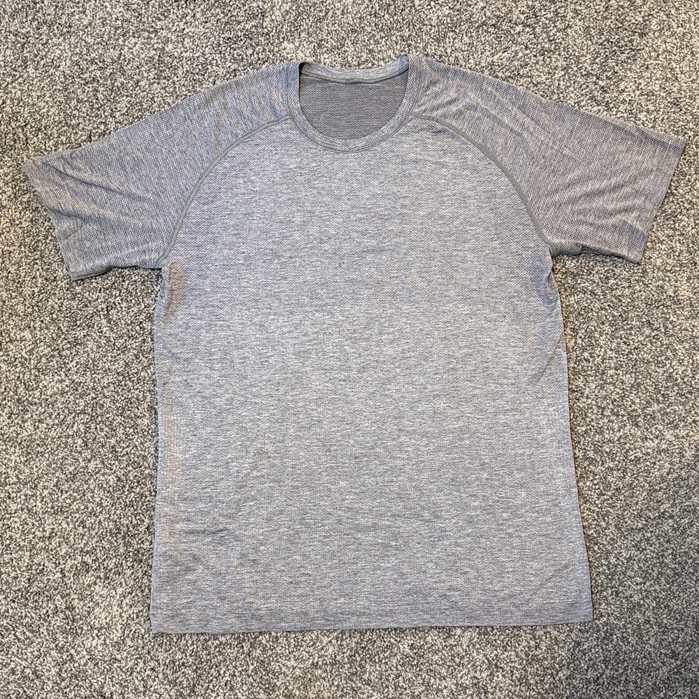 lululemon athletica Men's Metal Vent Tech Short Sleeve Shirt XL